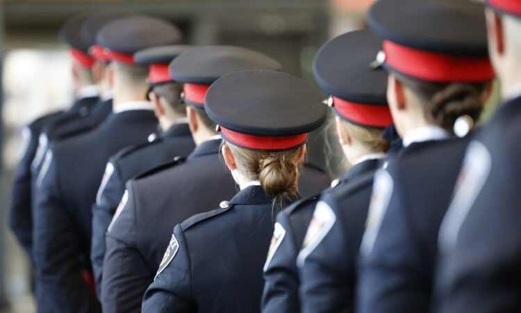 31 police recruits welcomed at Badge Ceremony today (Ottawa) — The Ottawa Police Service (OPS) hosted a Badge Ceremony today to formally recognize 31 recruits hired in February 2024. The class was welcomed by Chief Eric Stubbs and Ottawa Police Service Board Chair Salim Fakirani.
The ceremony is an important part of recognizing the role of policing in the community and celebrating the individual successes of each officer.