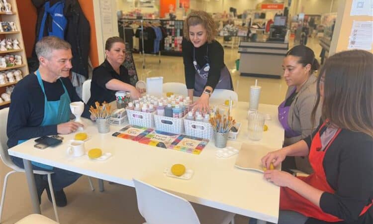 Crock A Doodle Ottawa East: Creativity That Brings the Community Together Crock A Doodle Ottawa East in the Gloucester Mall is a vibrant community hub where creativity, connection, and joy come together for people of all ages in Beacon Hill-Cyrville.